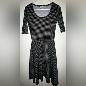 Black and White Polka Dot Lula Roe Nicole Dress with Pockets